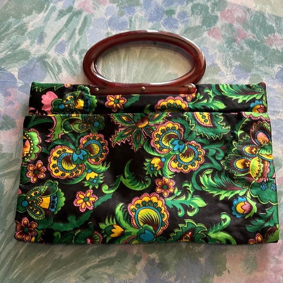 Lady’s Pride Tote Handbag Carryall with Oval Tortoise Handles - Picture 7 of 7